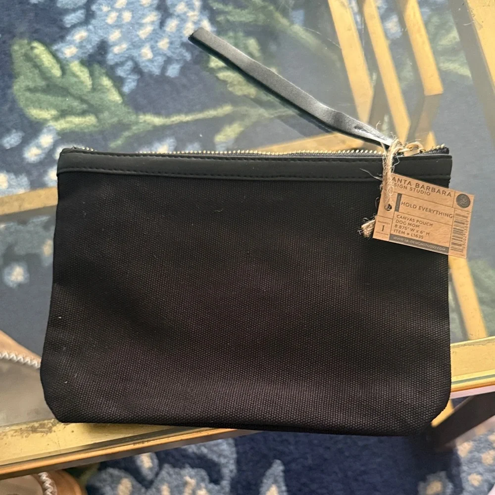 Black 'Dog Mom' Pouch